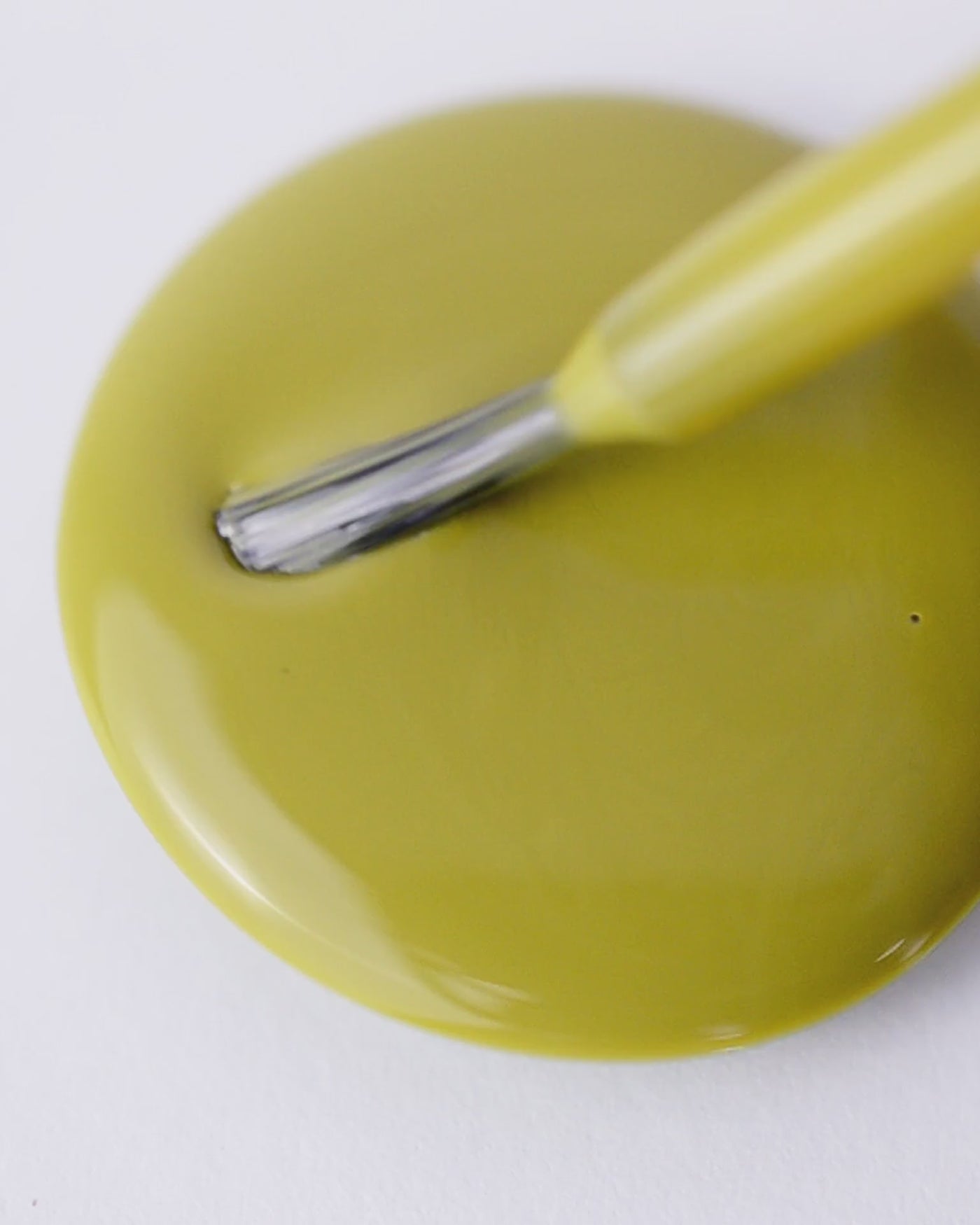 Avocado green nail polish drop by sienna